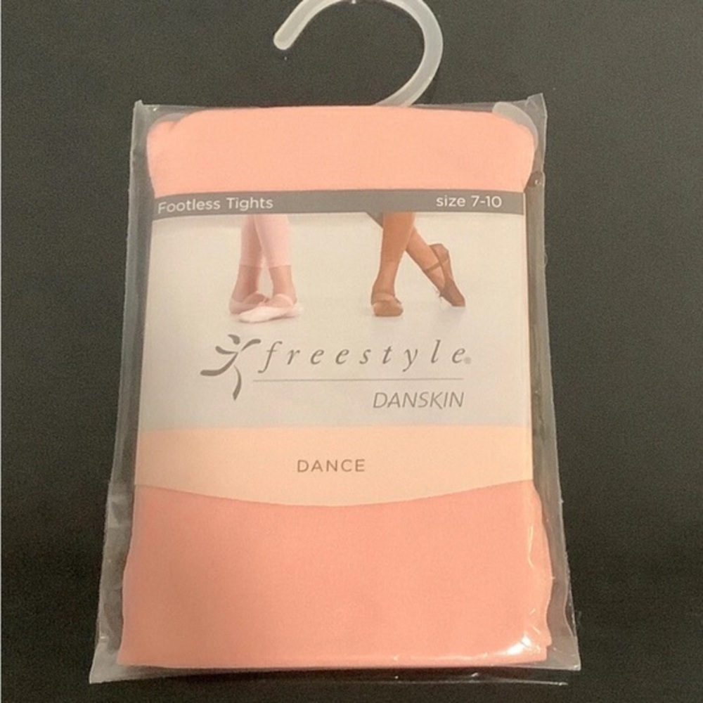 - Danskin Dance Freestyle Footless Tights -Pink